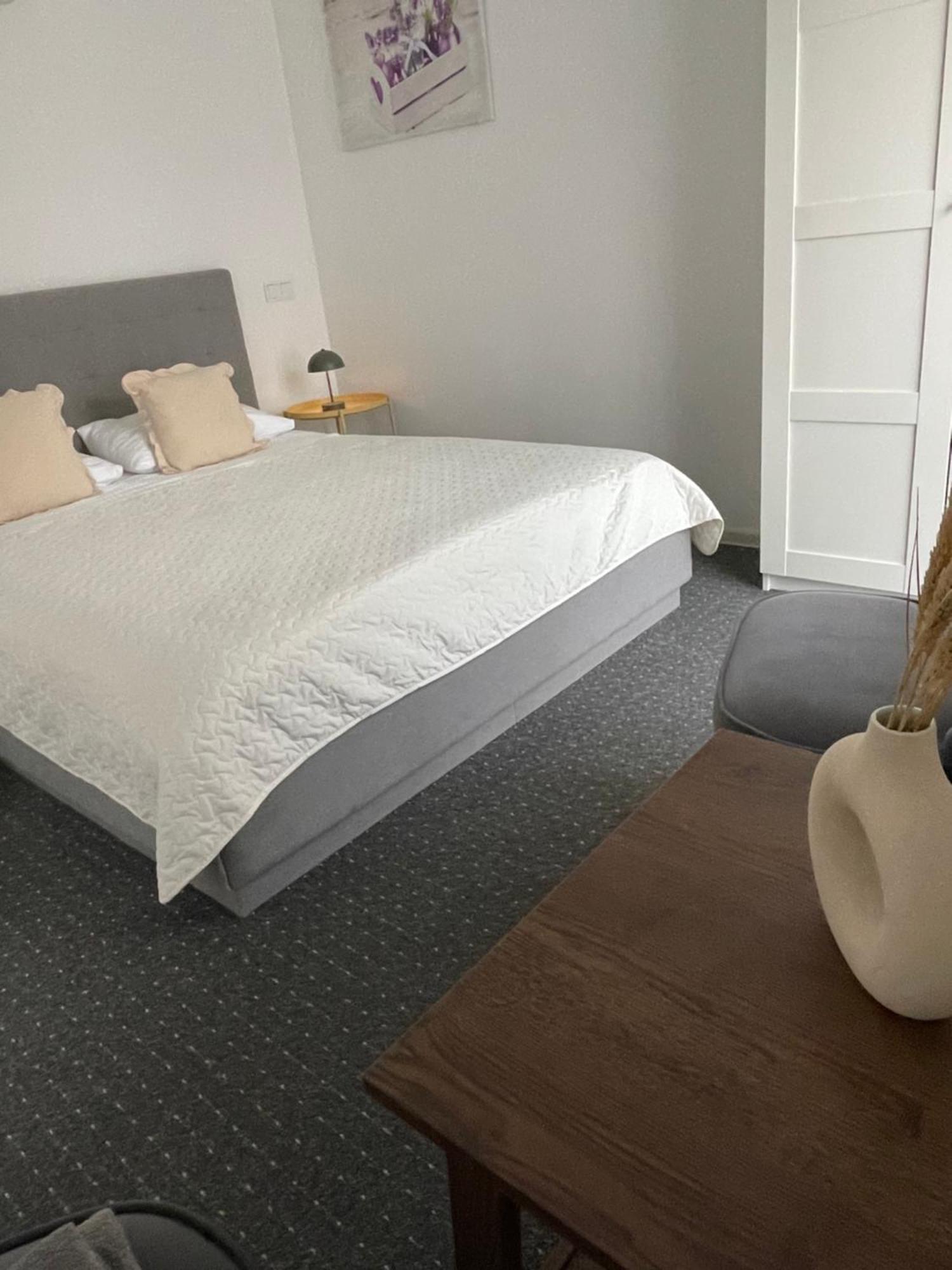 Izabeles Apartamentai Palanga Bagian luar foto